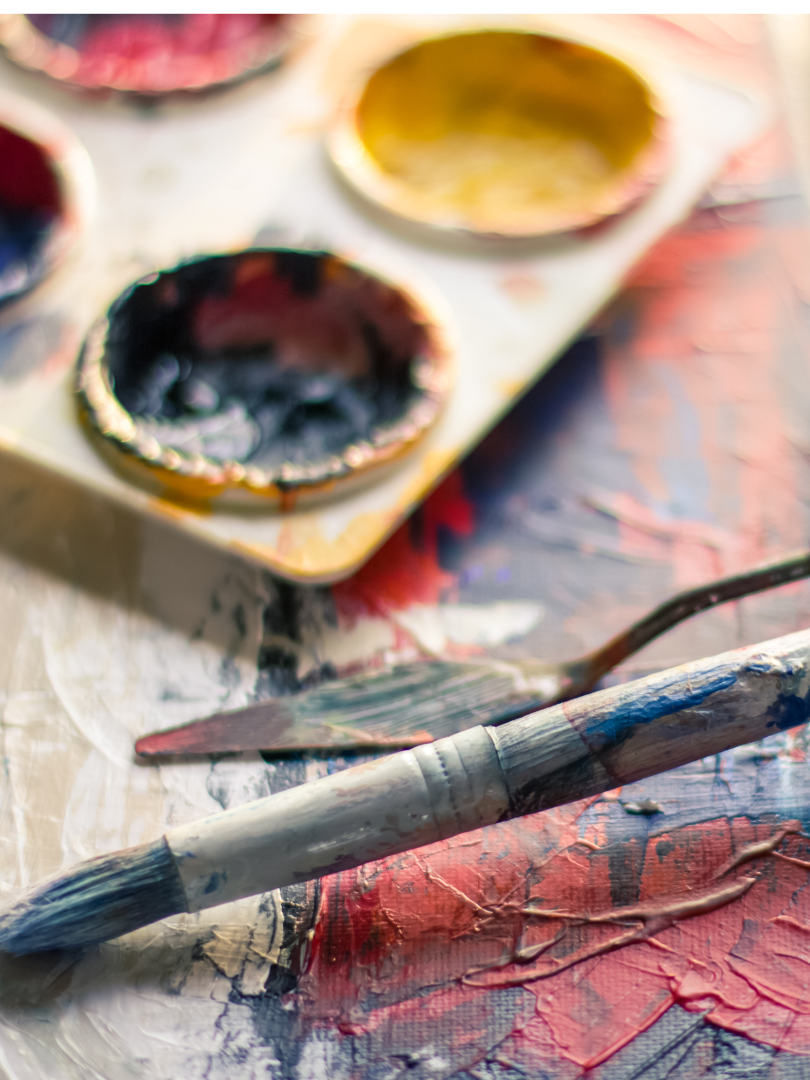 Paint and paint brushes